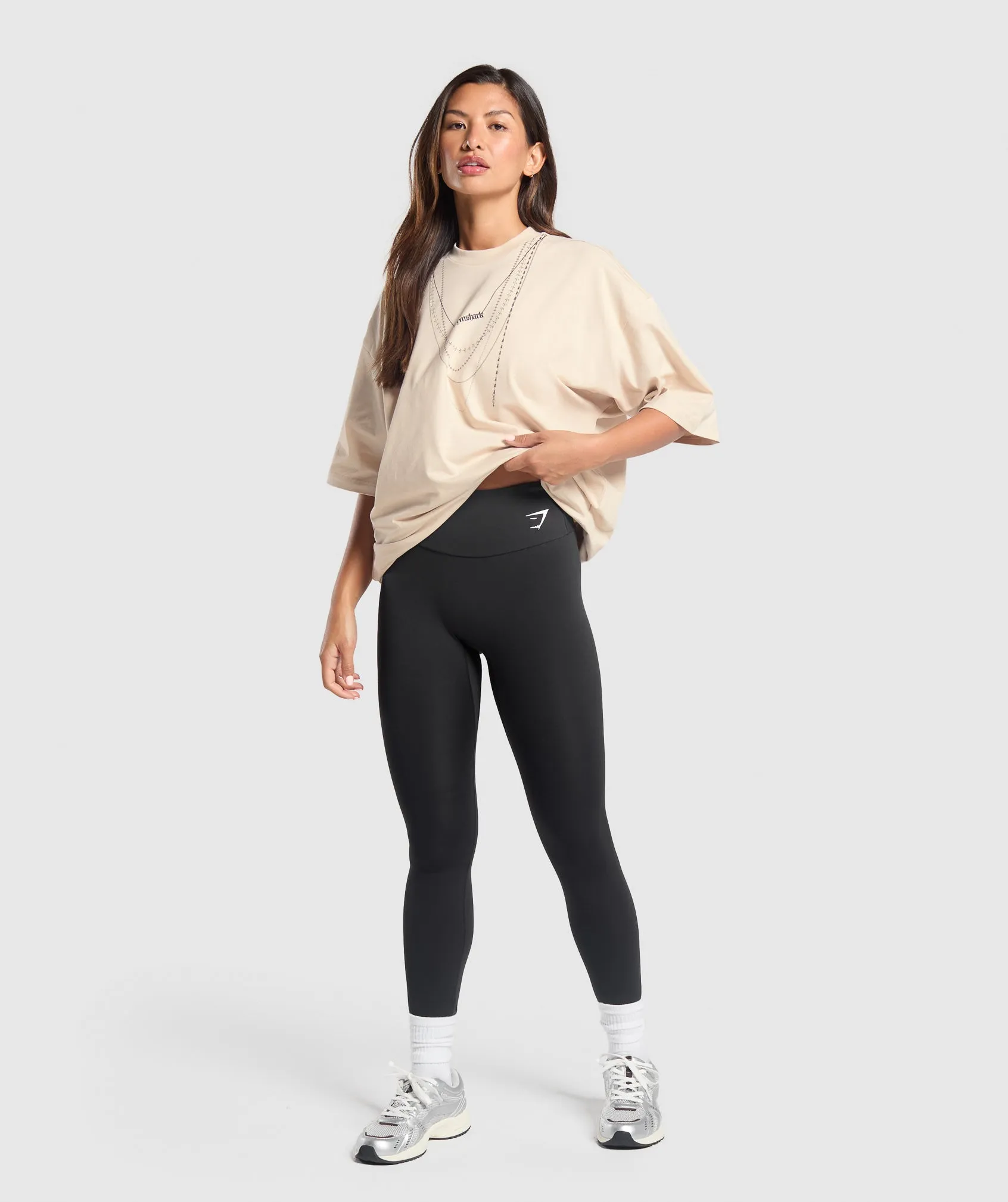Gymshark Elevate Chain Oversized T-Shirt - Cream Beige