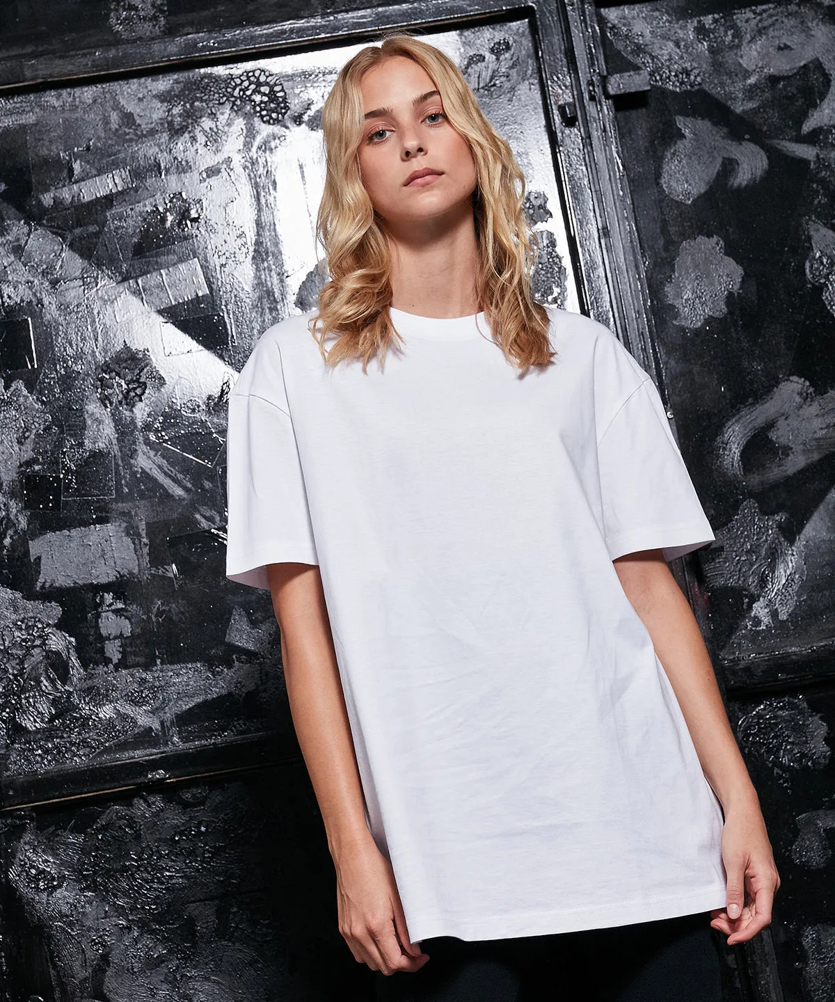 Soft Lilac - Women's oversized boyfriend tee